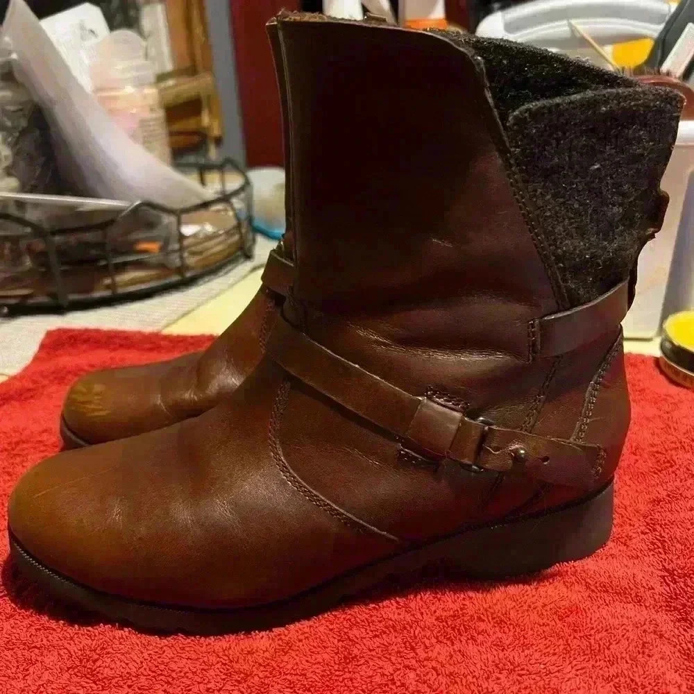 Womens Teva Delavina 8" Brown Leather‎ Casual Comfort Moto Boots Size 7.5 M GUC